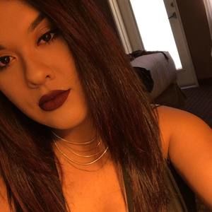 Meet your Posher, Elise